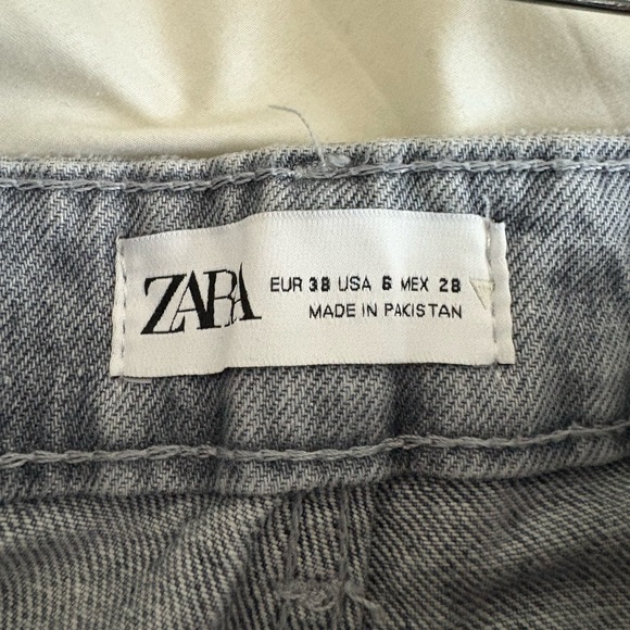 Zara Classic Mom Fit Jeans - Picture 7 of 8